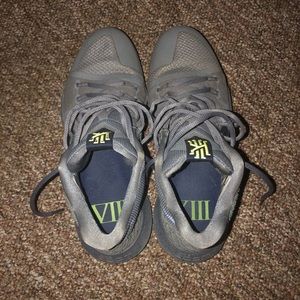Kyrie 3 ‘Cool Grey’ size 10.5